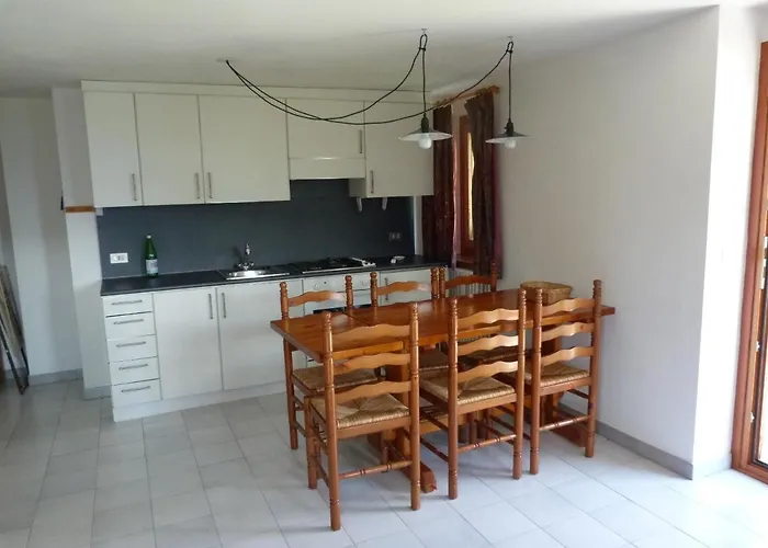 Casa Lo Tze